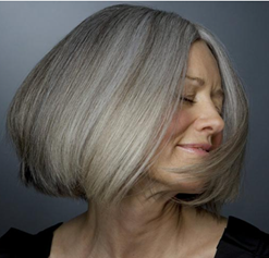ترند شدن مو های خاکستری برای خانم های مسن